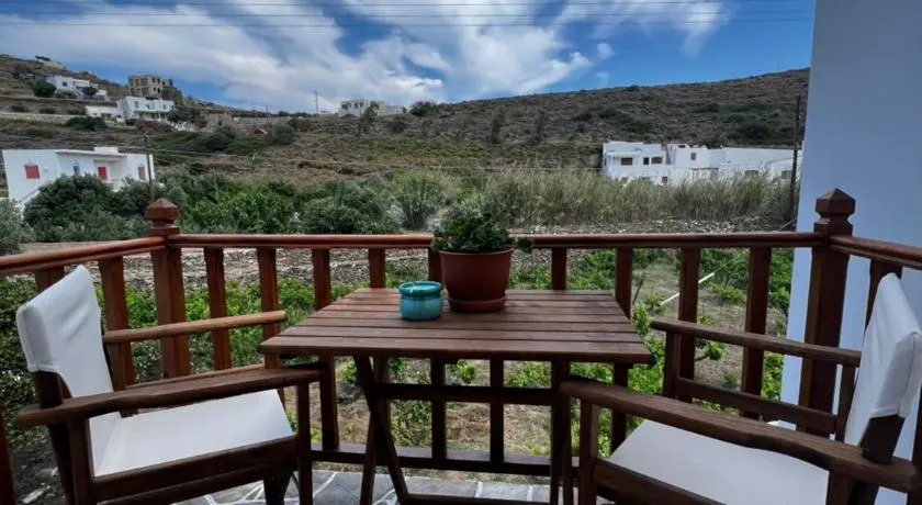 Sifnos Valley - Image 1