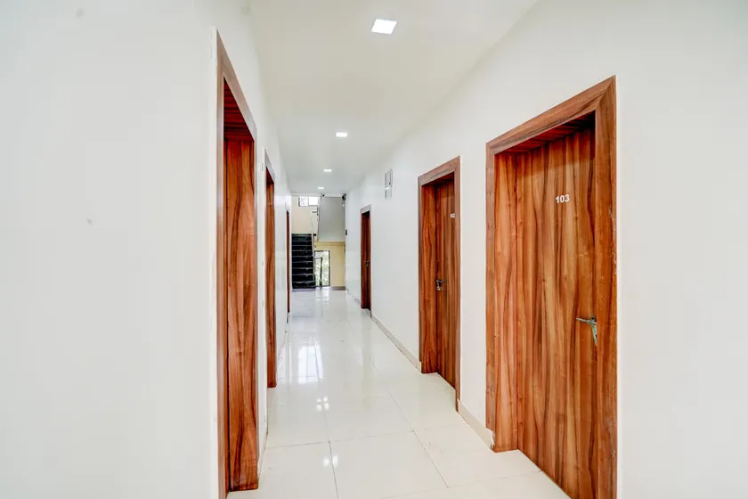 Hotel O by OYO Ashiyana Lodge - Image 1
