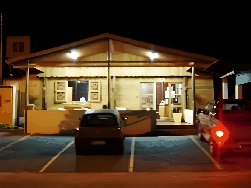 Novo Hotel - Image 1