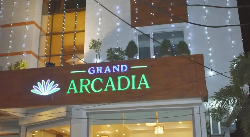 Grand Arcadia - Image 1