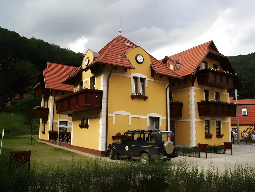 Hotel Szeleta - Image 1