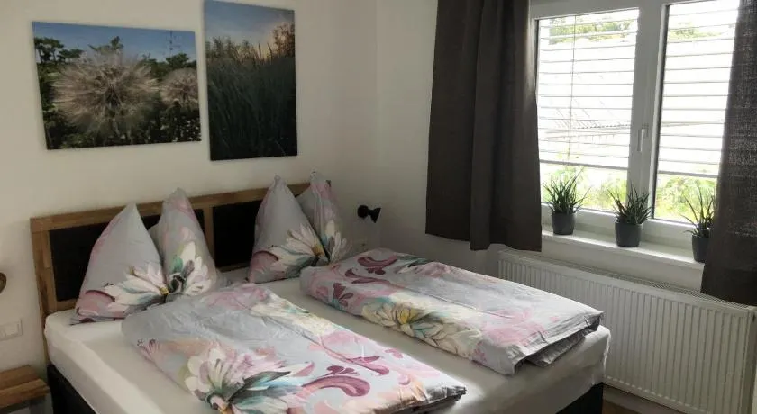 Garten Apartment - Image 1