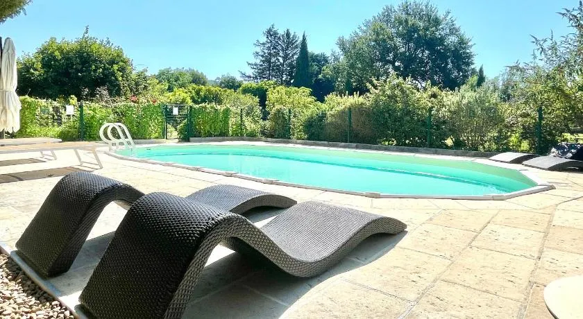 Rendez-vous avec les cigales - gîte 6 personnes 100m2 - piscine privée - Climatisation-moustiquaires - Image 1