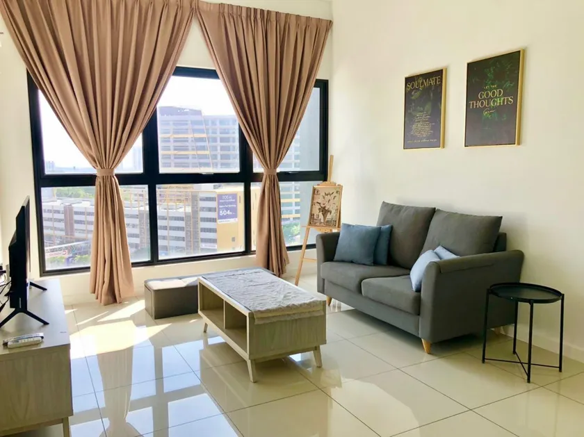 Cozy Mayfair Homestay - Image 1