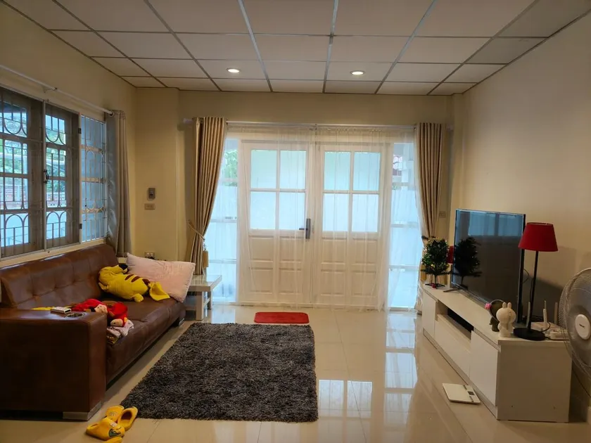 Privacy House - Image 1