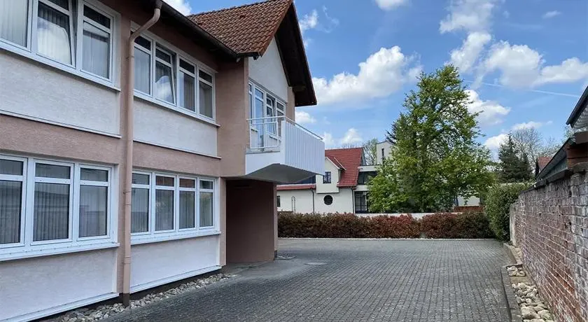 Hotel Weller Kahl am Main - Image 1