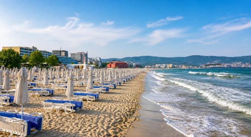 JADORE DUNE Apartment 9 Pool and Beach - Sunny Beach - Image 1