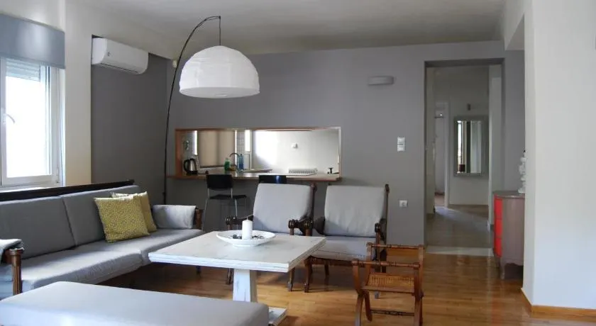 Affordable luxury garden apartment - Image 1