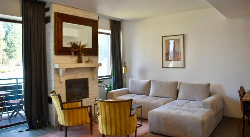 Luxury Mountain Apartment - Image 1