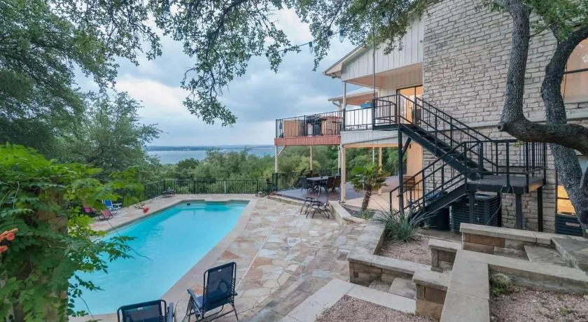 Mountain Trail Retreat - Image 1
