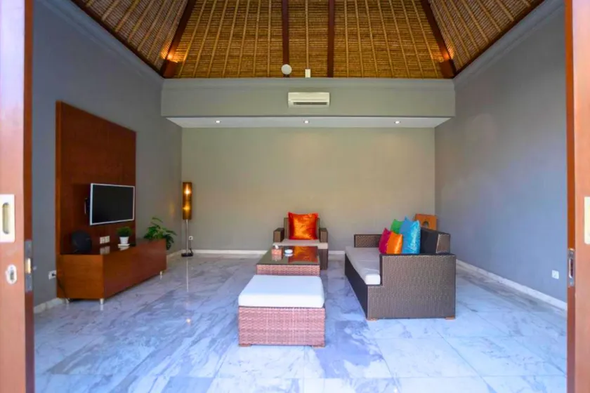 Gorgeous 2 Bedrooms Pool Villa  REV38 - Image 1