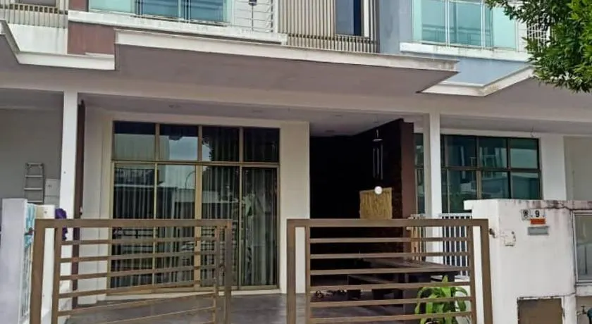 Kuala Selangor Botanic 4R3B Homestay 15pax - Image 1