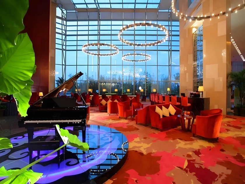 New Century Grand Hotel Zhuji Yaojiang - Image 1