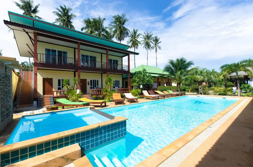 Sleep In Lanta Resort - Image 1