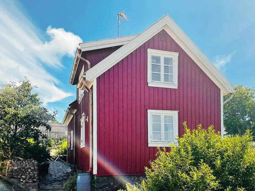 4 person holiday home in Rönnäng - Image 1