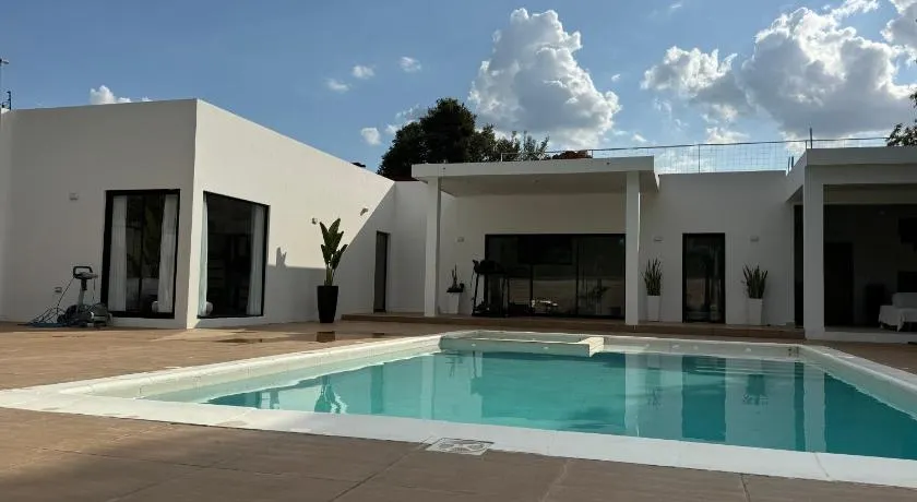 Villa Vazquez - Image 1