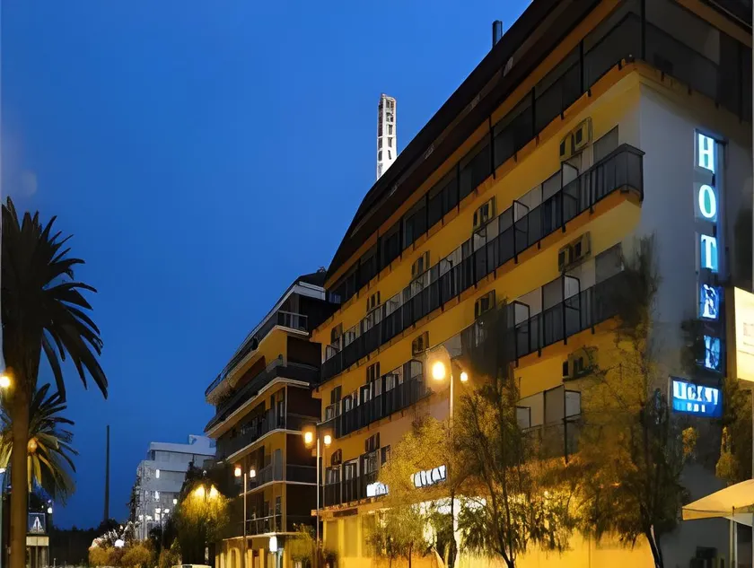 Hotel Regent - Image 1