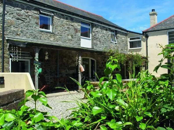 YHA Boswinger - Image 1