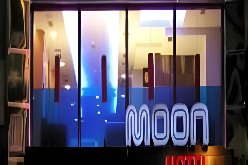 Hotel Moon - Image 1
