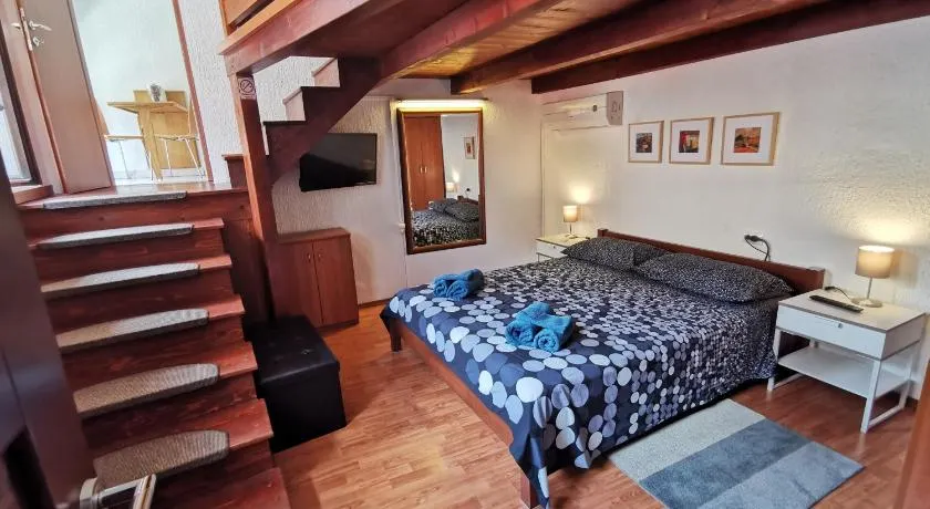 Studio apartman Galerija - Image 1