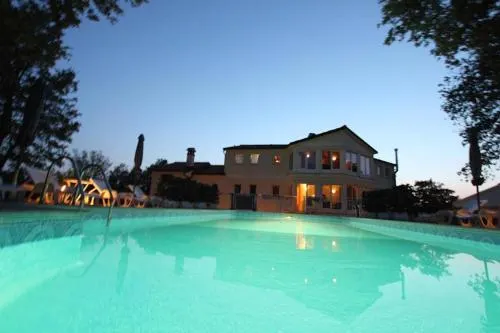 Villa Mala - Image 1