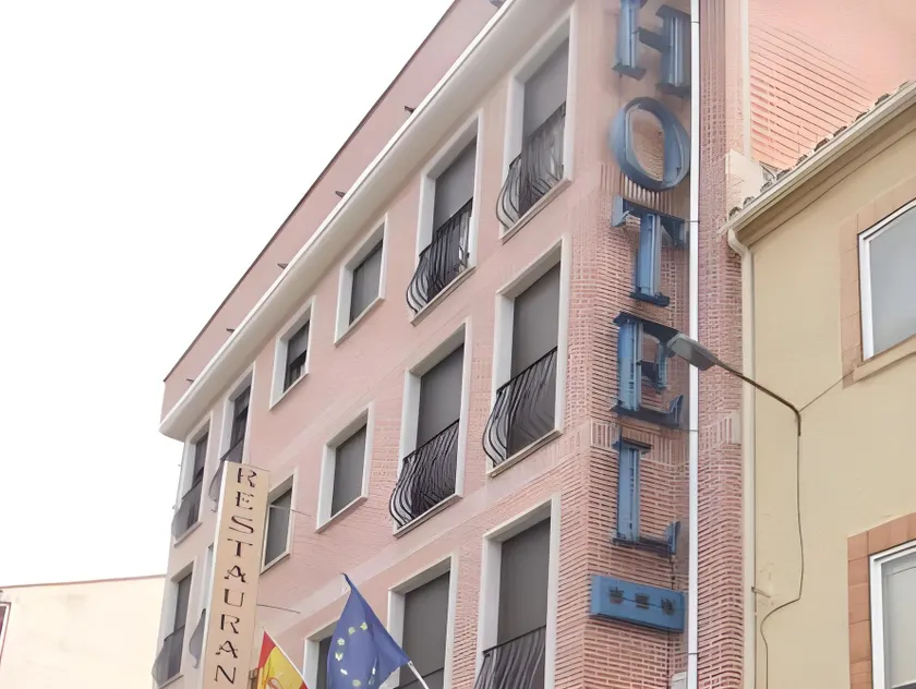 Hotel Vadorrey - Image 1
