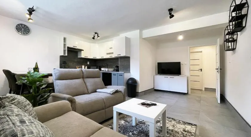 Rodinný Apartmán s 2 Spálňami - Image 1