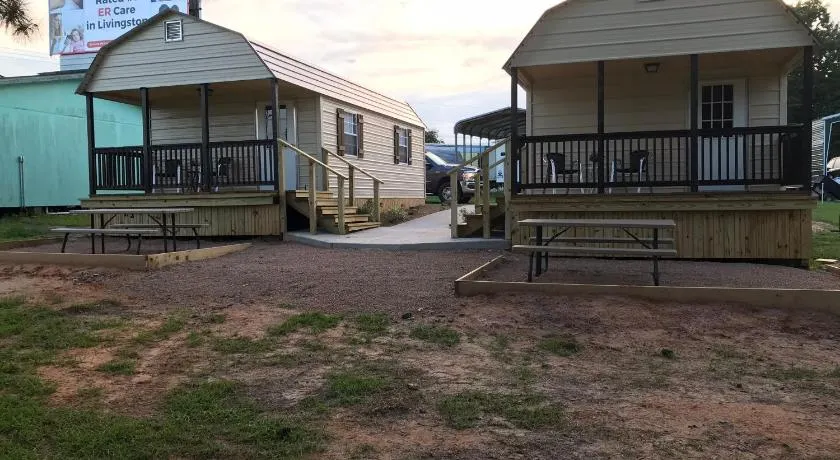 Kickapoo Shores Waterfront Cottages - Image 1