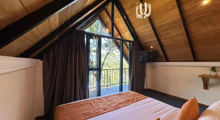 Bluefield Cabana - Image 1