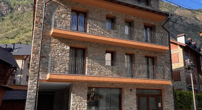 Espot Cowork & Apartments - L'Amfitriona - Image 1