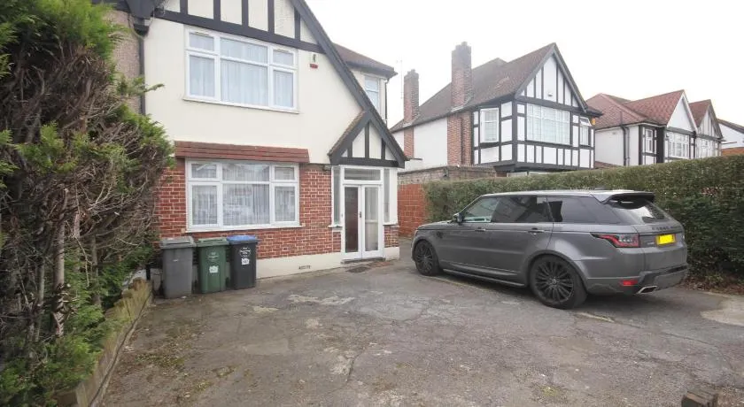 Kenton House - Image 1