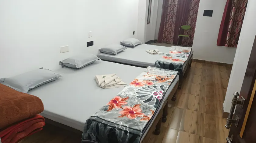 Jag Niwas Guest House & pure veg restaurant - Image 1