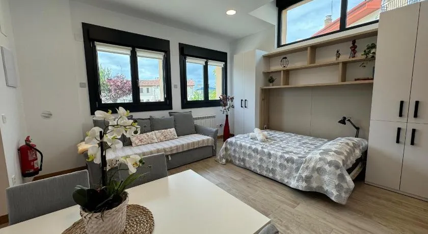 Apartamentos Montejurra - Image 1