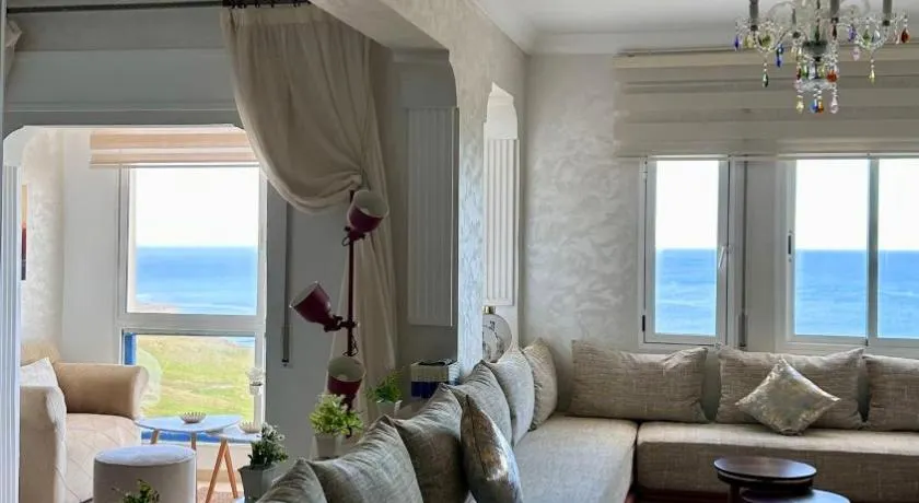 Belle appartement Fnideq Vue sur mer proche de la plage et Ceuta - Image 1