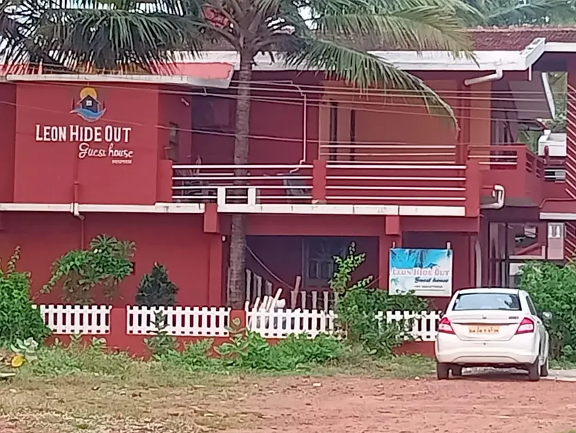 Leon Hide Out Guest House - Image 1