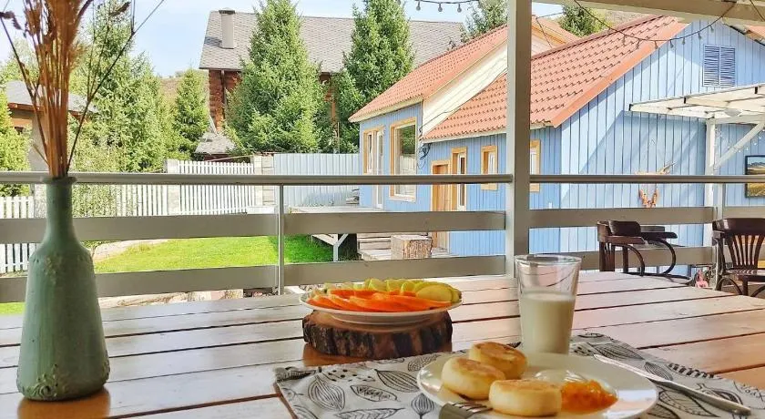 HYGGE HOME уютный коттедж с террасой и баней для проживания нескольких семей - Image 1