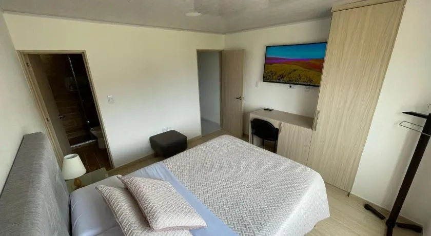 Habitaciónes Casa Holiday Fusa - Image 1