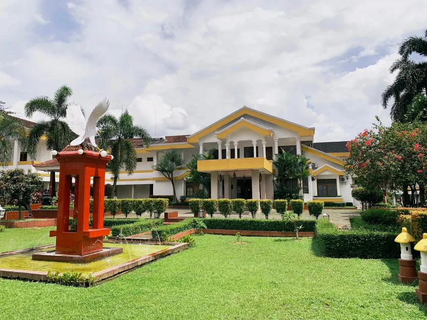 Hotel Ririn - Image 1