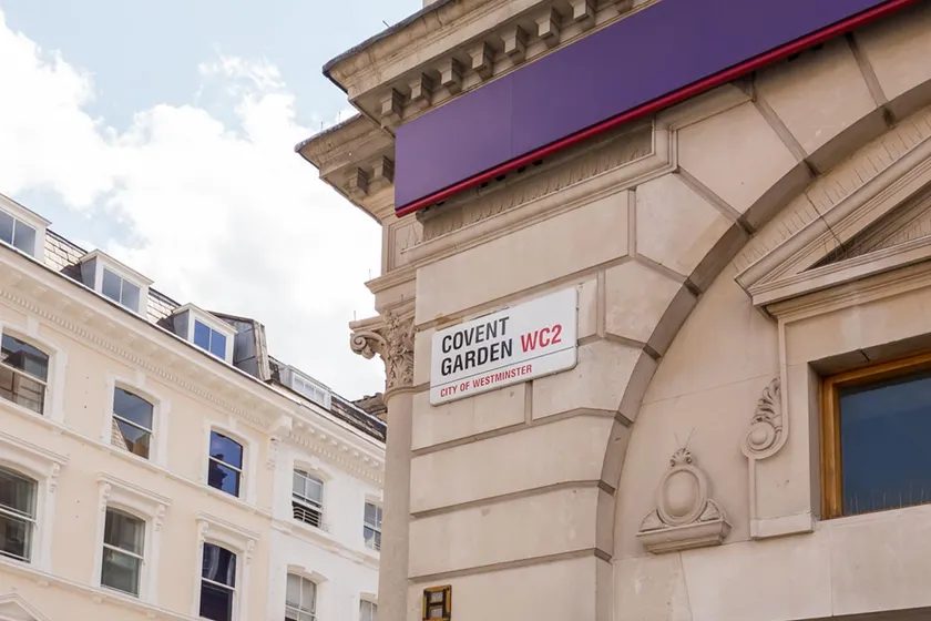 Urban Chic - Exeter Street - Image 1