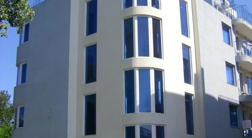 Hotel North - Image 1