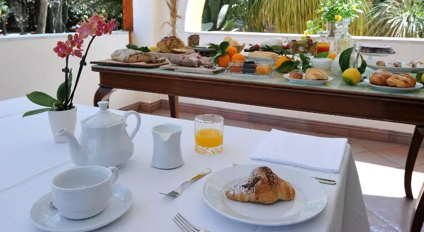 La Gaggia Guest House - Image 1