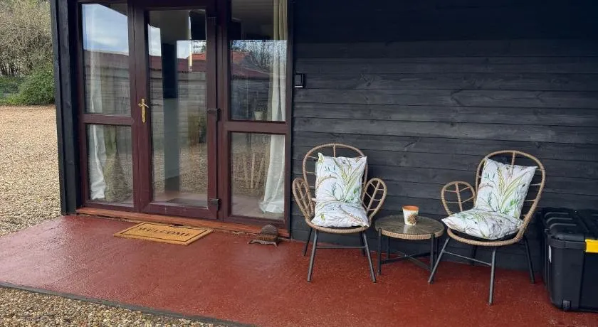 Poets View - Studio in Honington, Suffolk - Image 1