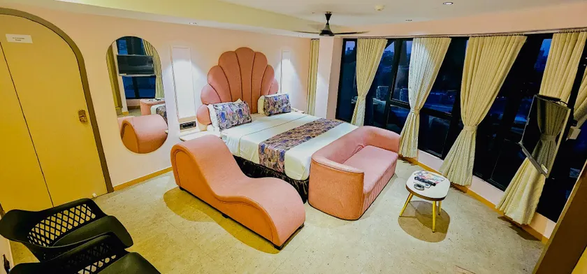 Hotel Nova Bling - Image 1