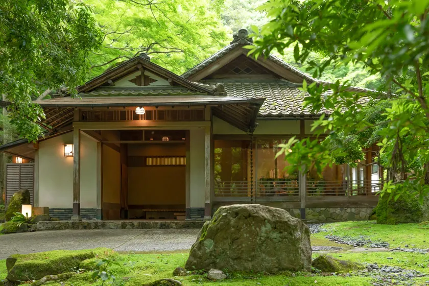 Nara Kasugaokuyama Tsukihitei - Image 1