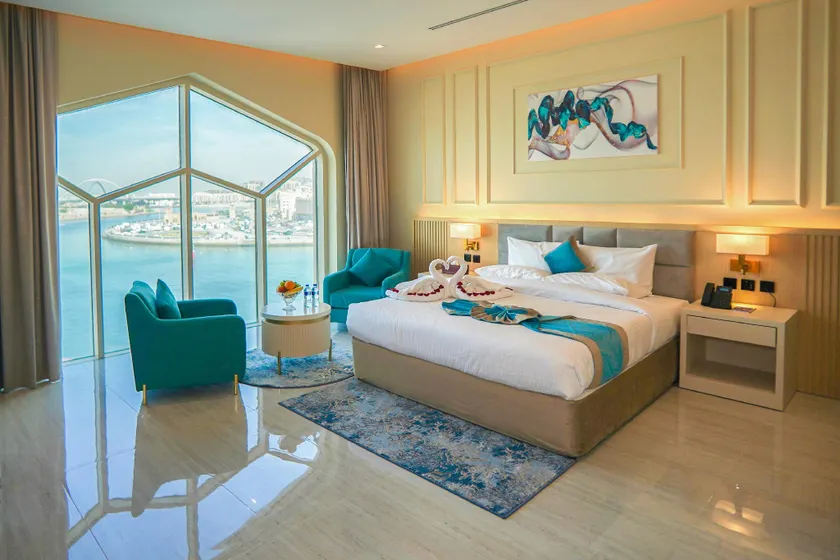 Concorde Creek View Hotel Bur Dubai - Image 1