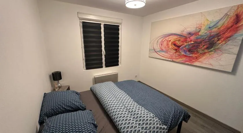 Appartement rez de chaussée 4 personnes 2 chambres avec parking - Image 1