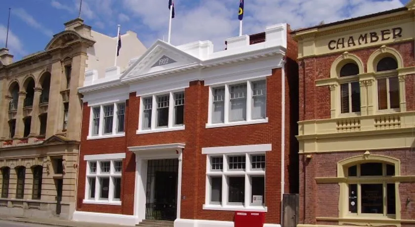 Fremantle Harbourside Apartments - Image 1
