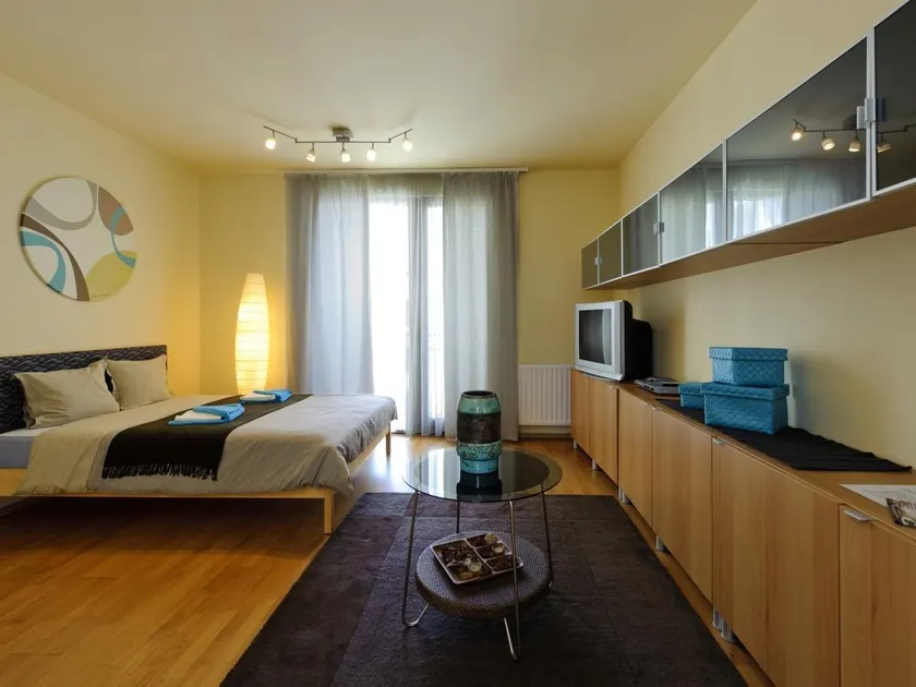 Central Passage Apartments by Vagabond Downtown - Image 1