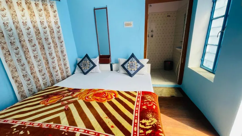 Mayur Guest House - Image 1