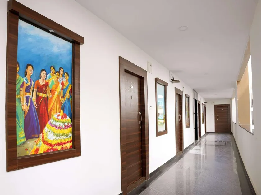 SRI SAI UNIQUE HOMESTAYS Kondapur - Image 1